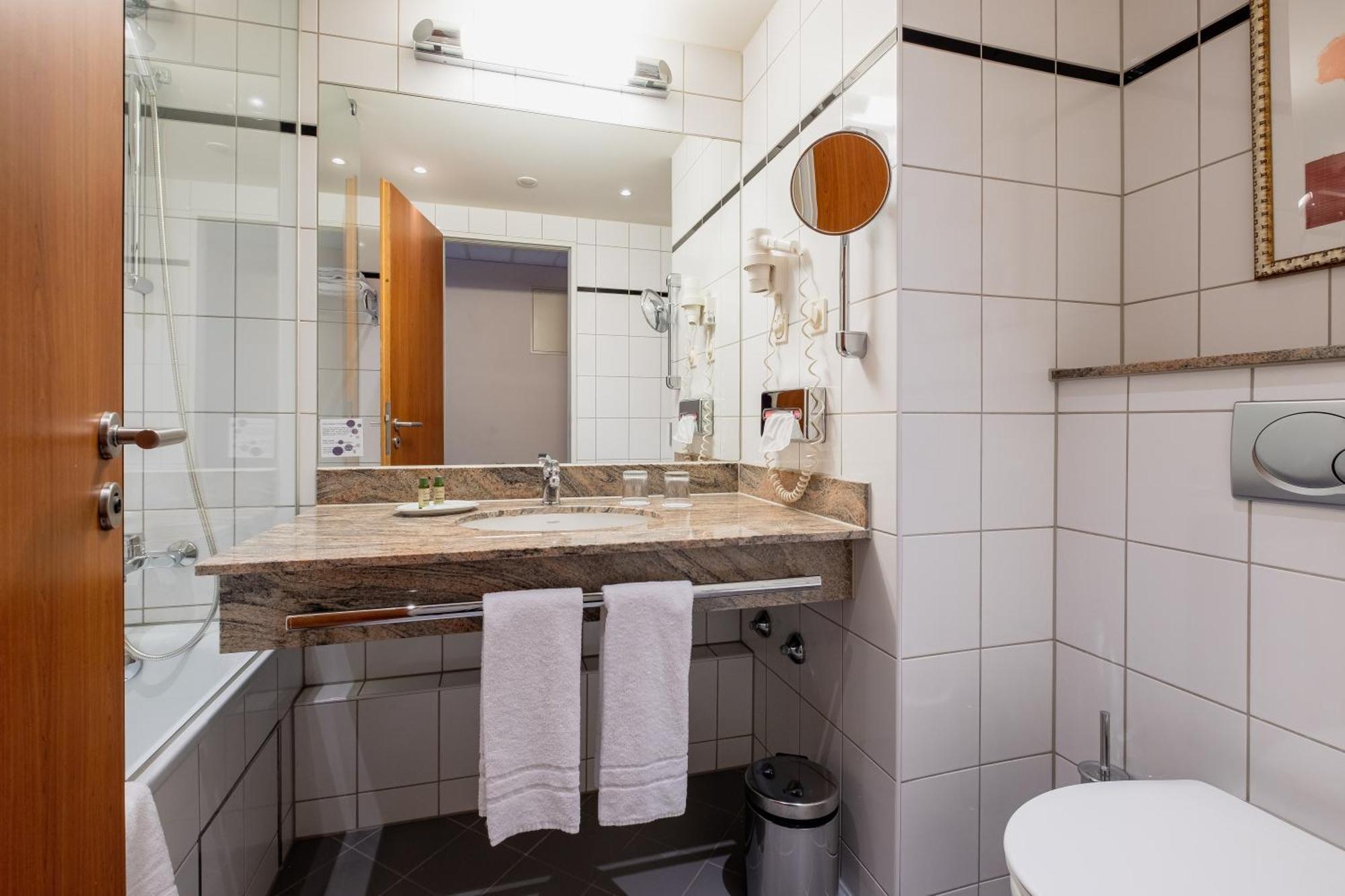 Welcome Hotel Gelsenkirchen Kamer foto